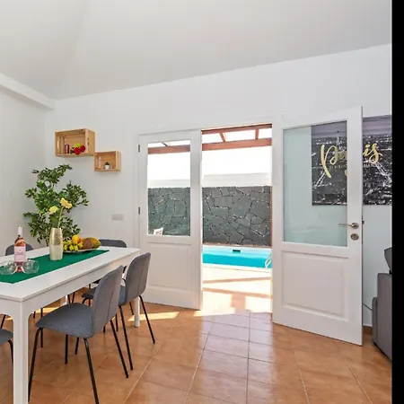 Sail Private Pool By Pvl Holiday home *